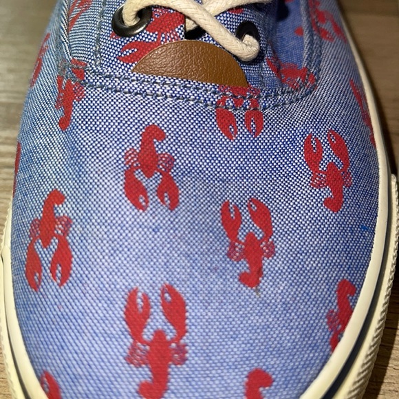 Bass Canvas Lobster Navigate Critter Sneaker, Size 7 - Picture 2 of 6